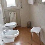 ホテル La Collina Casnate con Bernate