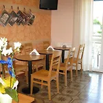 La Collina ホテル 2*