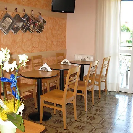 La Collina Отель 2*