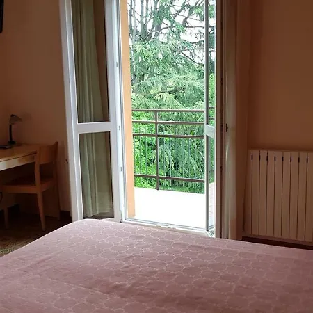 La Collina Отель 2*