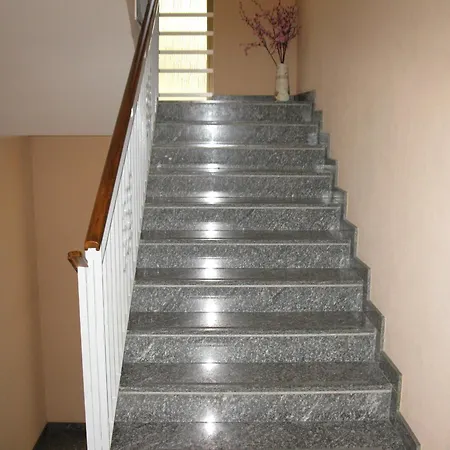 La Collina Casnate Con Bernate