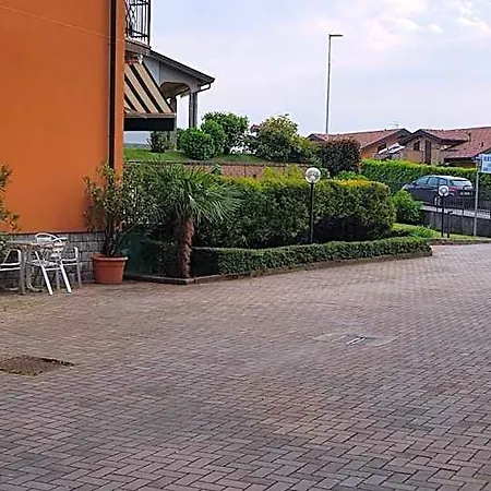 La Collina 2* Casnate con Bernate