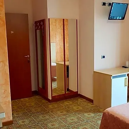Hotel La Collina 2*