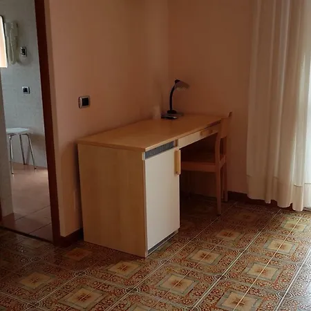 Hotel La Collina Casnate Con Bernate